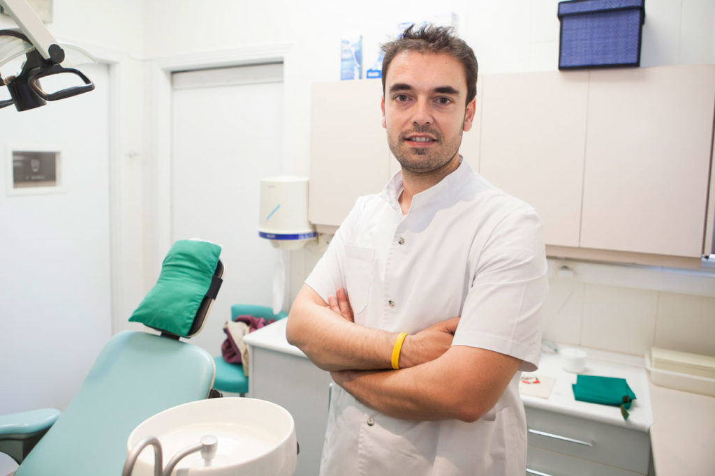Enric-Fernandez-Clinica-Dental-Murtra